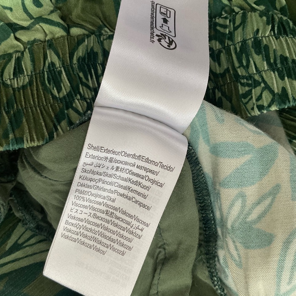 Farm Rio x Anthropologie Black and Green Print Wide-Leg Cut Pants Size Small - Picture 16 of 16